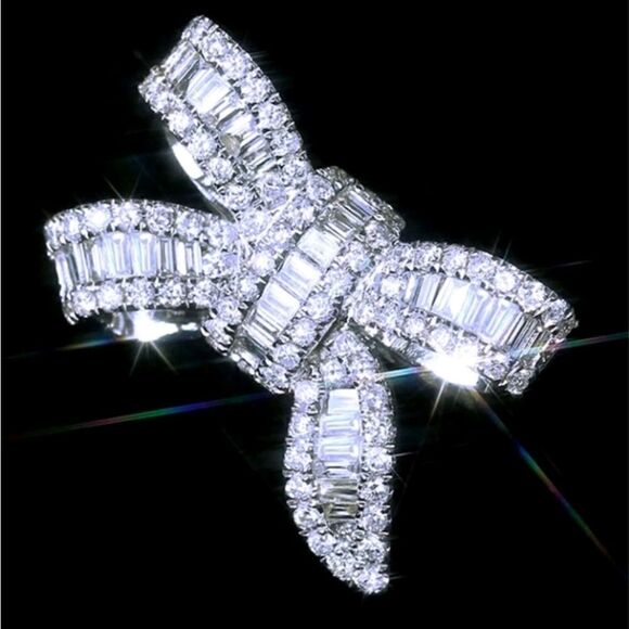 Diamond Bow Silver Ring - Picture 4 of 6